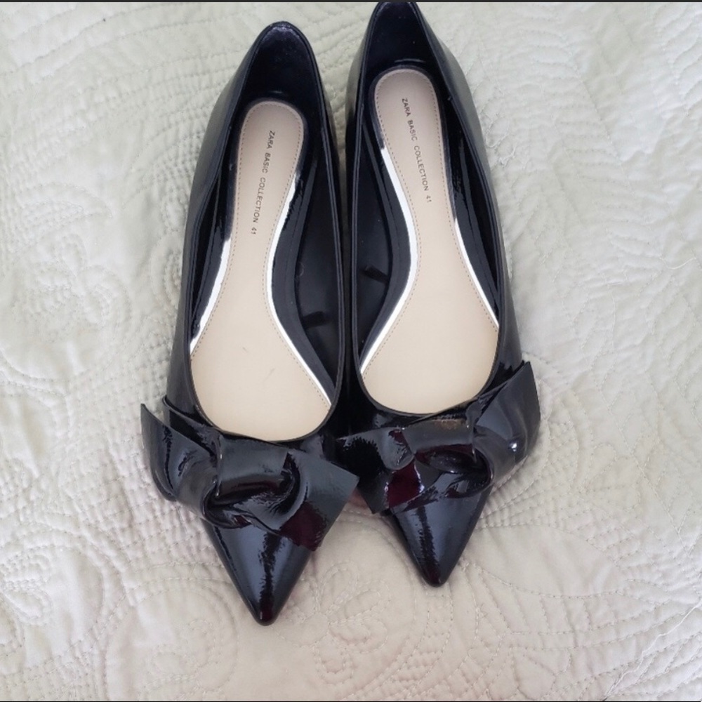 Zara Black Flats with bow